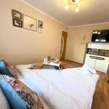 Hygge Place To Stay - Self Check In Nonstop 24H-Wifi レシツァ エクステリア 写真