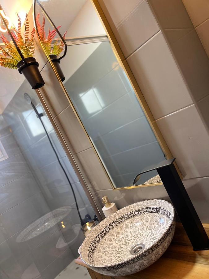 Hygge Place To Stay - Self Check In Nonstop 24H-Wifi レシツァ エクステリア 写真